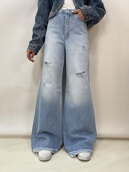 شلوار جین آبی برفکی