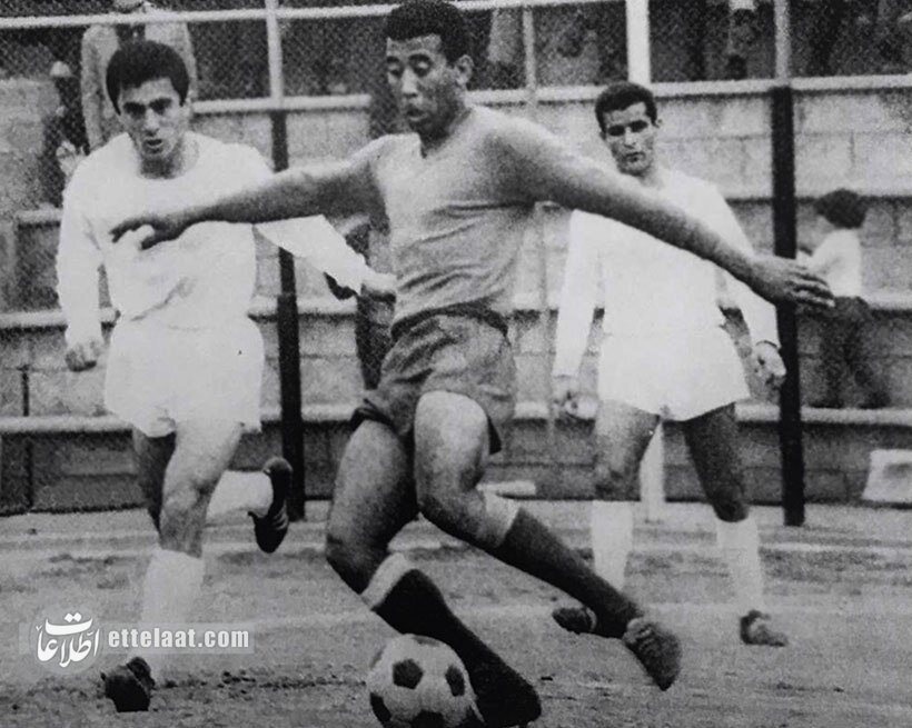 تقابل محراب شاهرخی و داریوش مصطفوی در بازی شاهین و تهران جوان