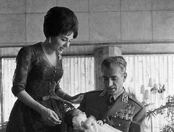 فرح دیبا: فرزندم را مدیون اسرائیل هستم!