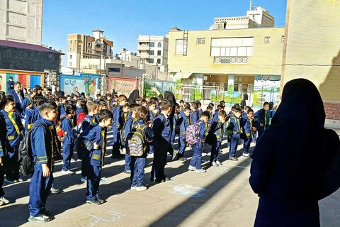 چرا تعطیلی برای ایران خطرناک‌تر از دیگر کشورهاست؟