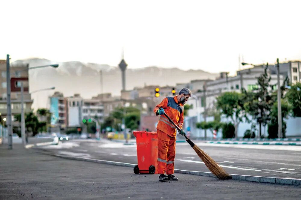 ۵۰۰۰ افغان اخراج شدند، شهرداری فلج شد و خیابانها کثیف ماند!