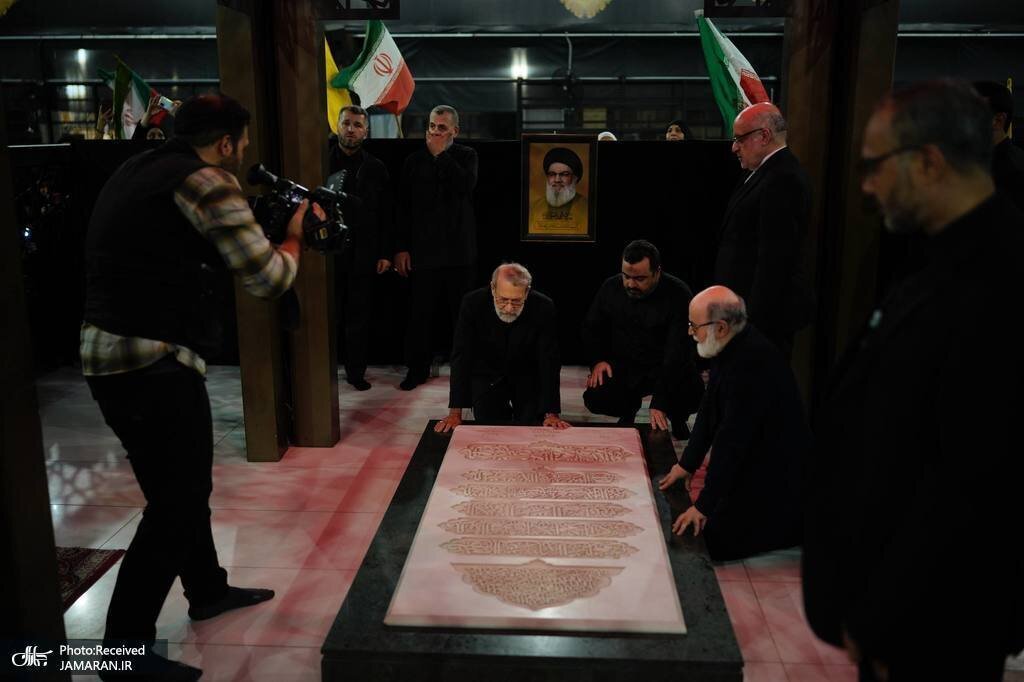 علی لاریجانی برسر مزار سیدحسن نصرالله رفت