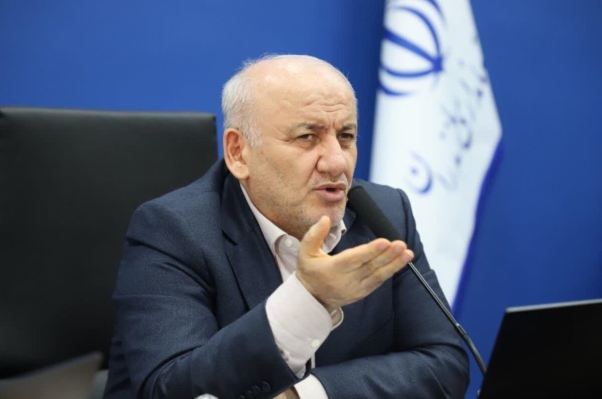 شعار علیه استاندار مازندران در نماز جمعه استان: خجالت خجالت! +ویدیو