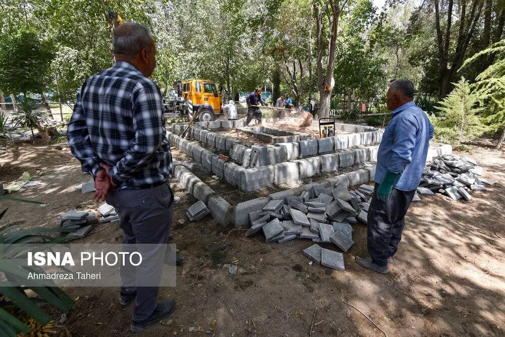 اولین تصاویر از آماده‌سازی آرامگاه استاد فرشچیان منتشر شد