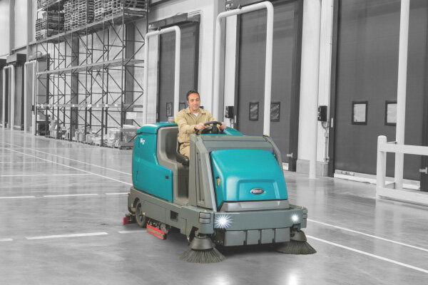 مقایسه کامل سوییپر شارژی و بنزینی فابکو