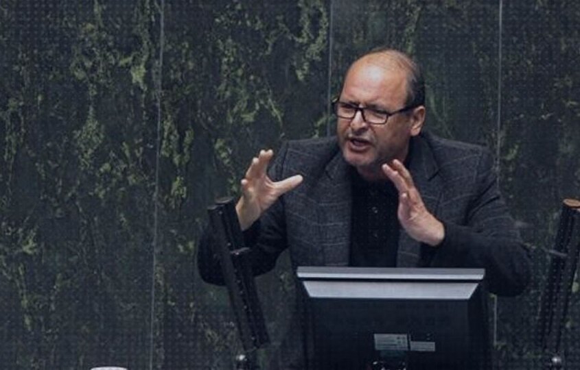 انتظار رفع تحریمها، خوشخیالی است/ برگ برنده یکسالگی دولت پزشکیان چیست؟