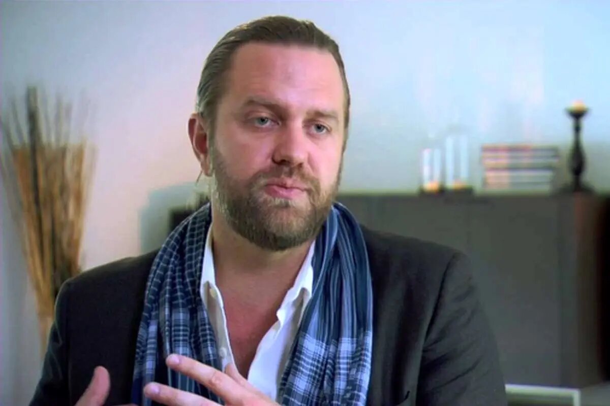 کارگردان نتفلیکس برای فرار از اتهام کلاهبرداری خود را به روان‌پریشی زد