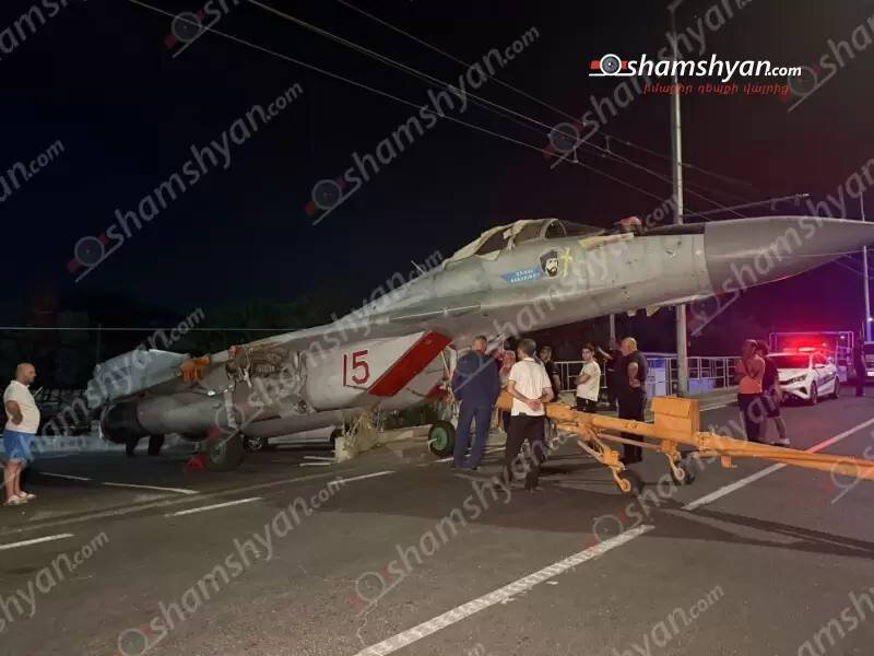 جنگنده روسیه وارد خیابانی در ارمنستان شد + تصاویر