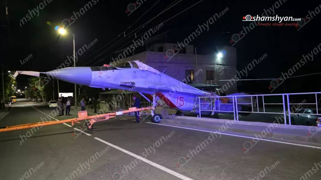 جنگنده روسیه وارد خیابانی در ارمنستان شد + تصاویر