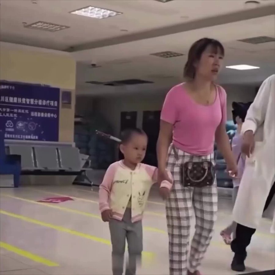 چاقوی ۱۵ سانتی در جمجمه دختر بچه ۳ ساله! +ویدیو