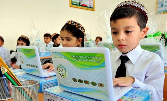 چگونه فارسی در ترکمنستان زنده مانده است؟