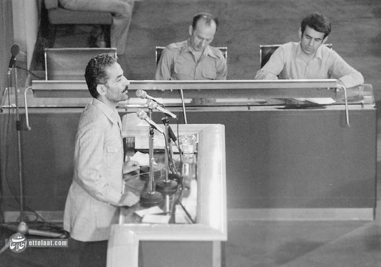 روایت متفاوت زندگی شهید رجایی؛ از دستفروشی تا نیروی هوایی +عکسهای دیدنی