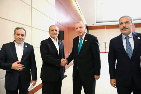 واکنش تازه پزشکیان به فعال‌سازی مکانیسم ماشه در دیدار با اردوغان