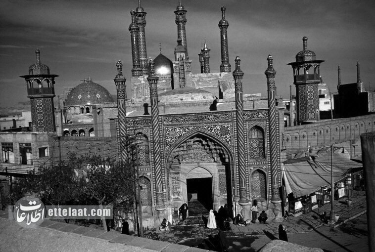 شاه در قم نذری داد! +جزئیات