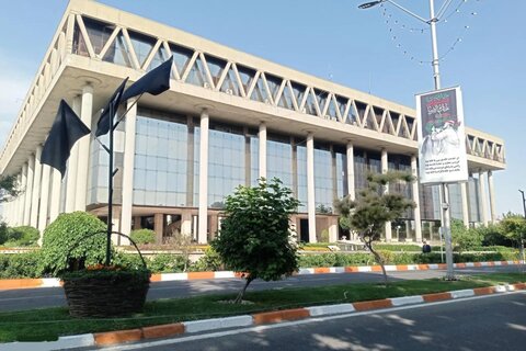 صداوسیما روزانه ۱۰۰۰۰۰۰ تومان سهم هر ایرانی را می‌بلعد!