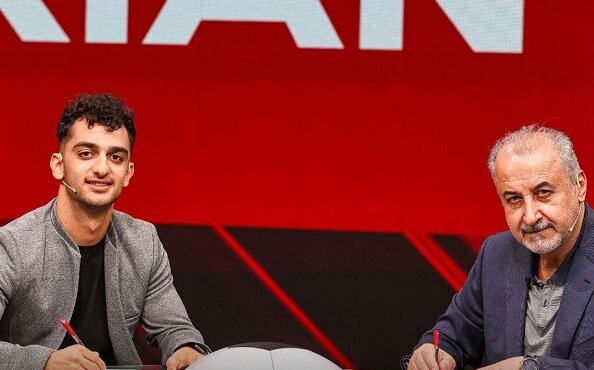 سوءاستفاده ۱۵ میلیارد تومانی در قرارداد فخریان با پرسپولیس؟