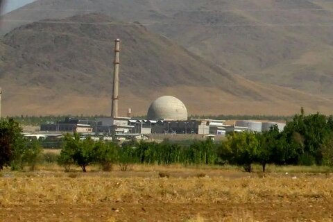 مشاهد دود در نزدیکی سایت هسته‌ای اصفهان؛ علت چیست؟