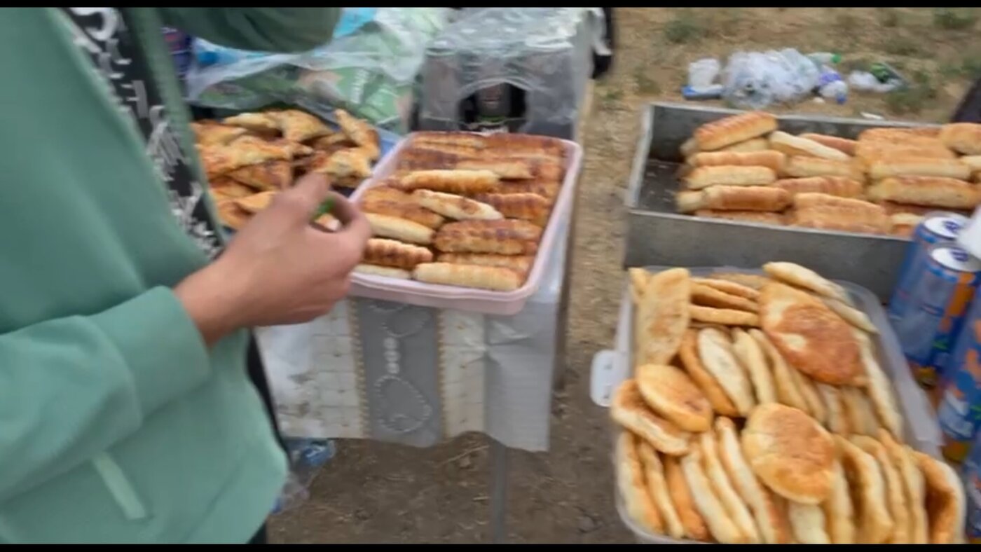 ویدیو| ساندویچ فروشی‌های متفاوت ورزشگاه تاجیکستان را تماشا کنید