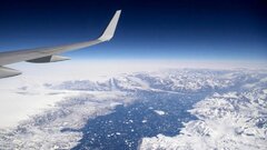 ترافیک هوایی در قطب شمال؛ چرا هواپیماها سری به قطب جنوب نمی‌زنند؟