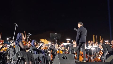 ارکستر فیلارمونیک ارمنستان با اجرای «ای ایران» در تخت‌جمشید غوغا کرد +ویدیو