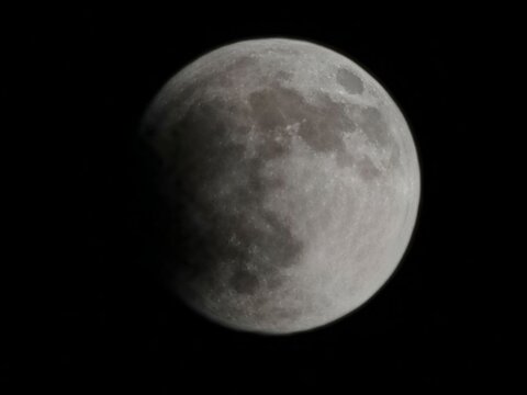 تصاویری از ماه قرمز در آسمان مشهد را ببینید +ویدئو