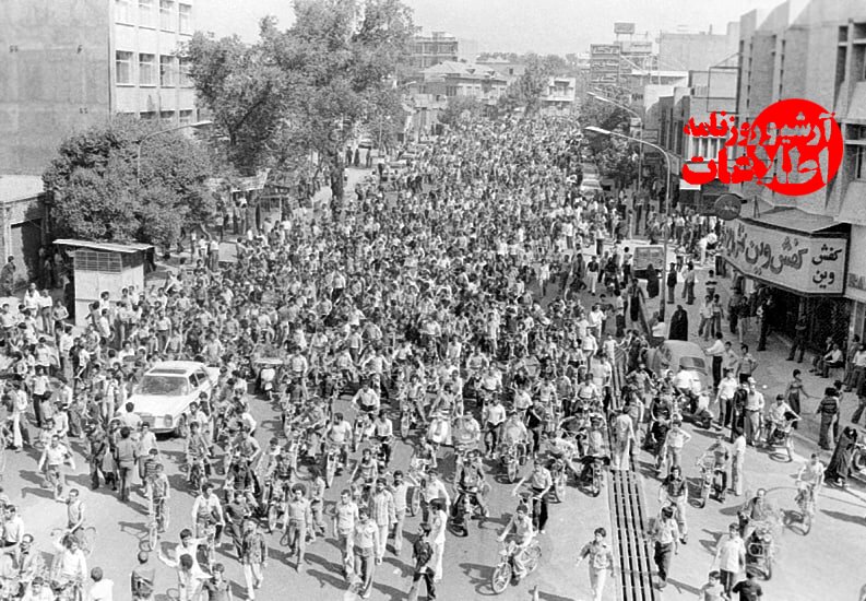 عکسهای دیده نشده از خیابانهای تهران در ۱۷ شهریور ۱۳۵۷