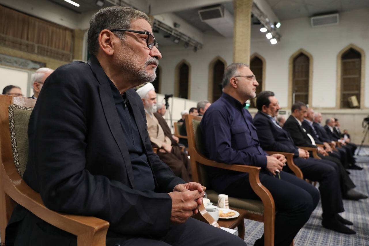 اولین واکنش شمخانی به انتشار فیلم عروسی دخترش: حرام‌زاده‌ها، من هنوز زنده‌ام