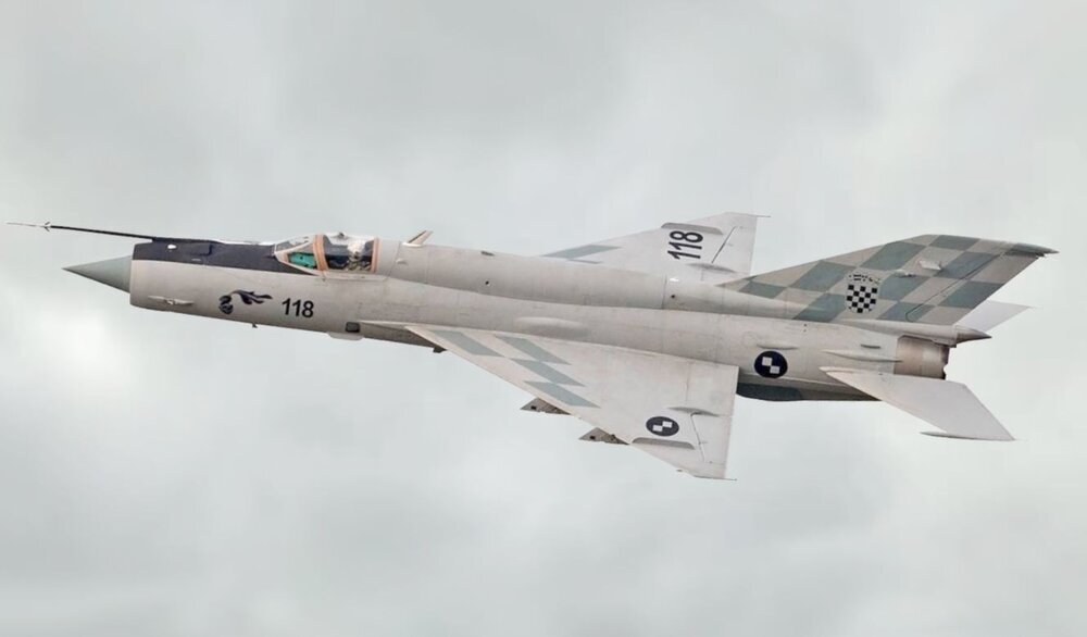 این جنگنده قاتل «بی ۵۲» است +عکس