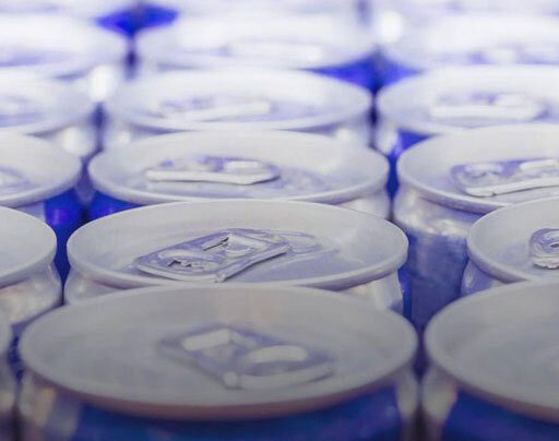 نوشابه‌های انرژی‌زا تمایل به خودکشی را افزایش می‌دهد