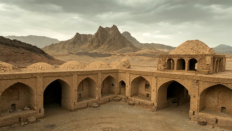 رمزگشایی از منزلگاه‌های شگفت‌انگیز ایرانی؛ راز بنای کاروانسراها در ایران چه بود؟