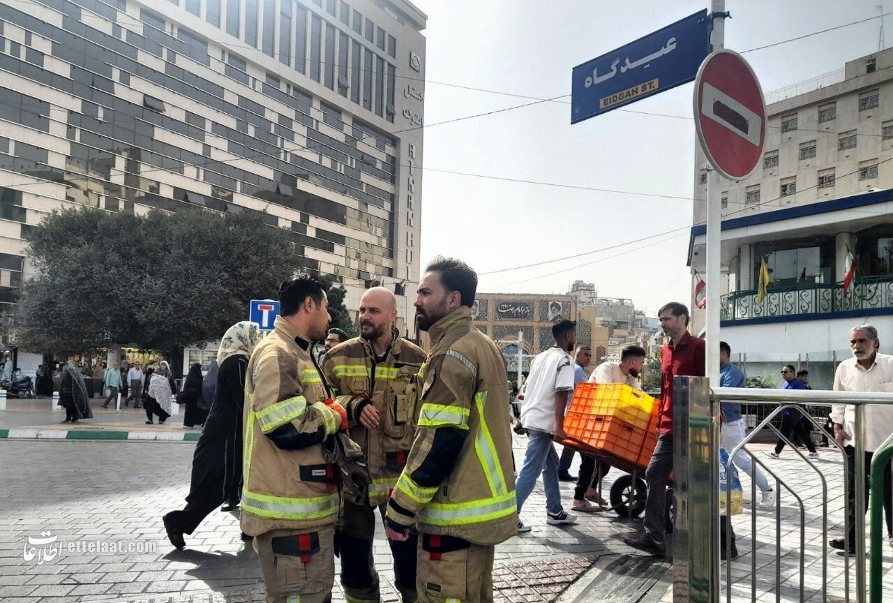 تصاویر تشییع باشکوه آتش‌نشان جوان مشهدی!