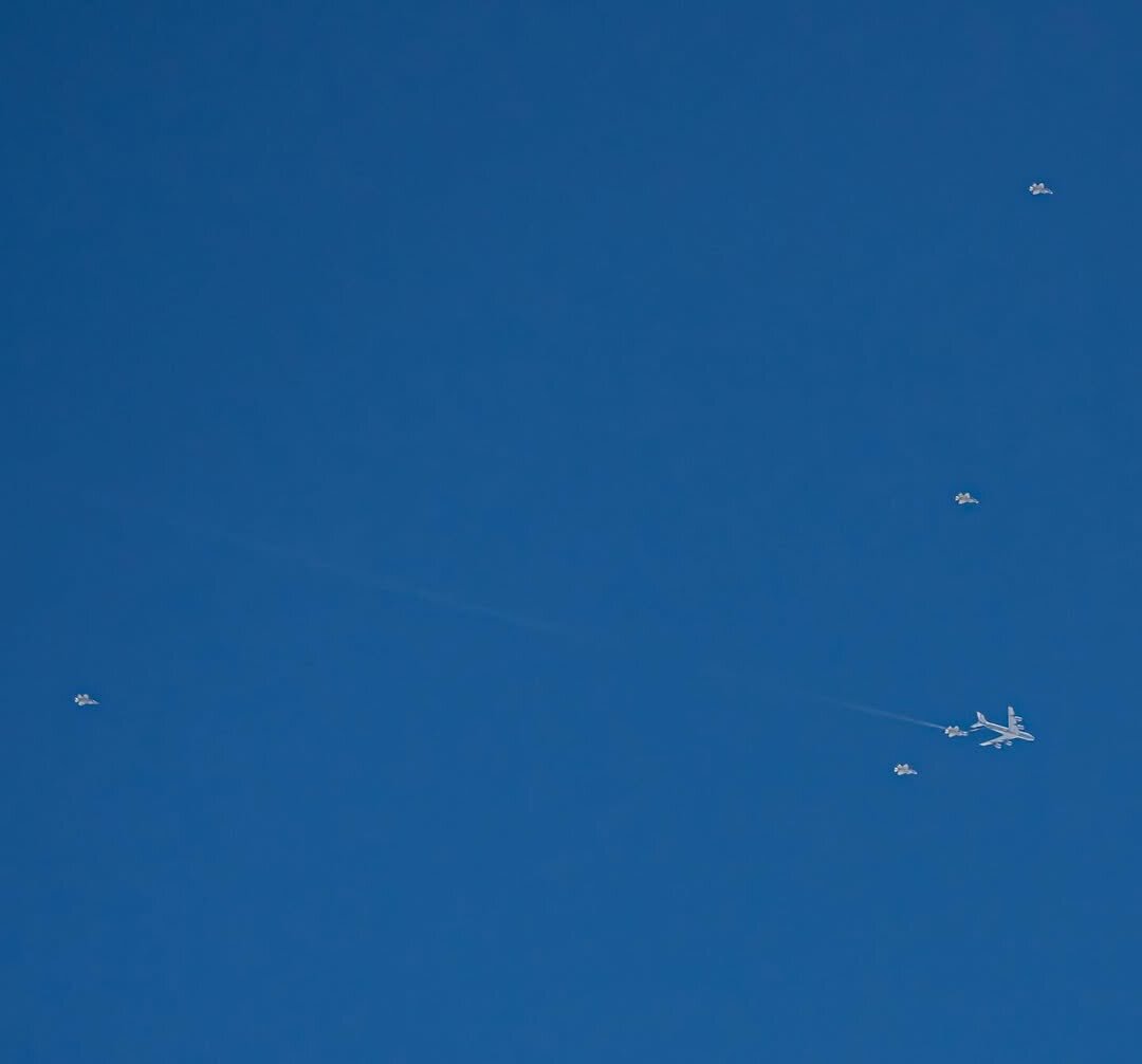 بوی جنگ میآید؛ ۵ جنگنده اف۳۵ آمریکایی به پرواز درآمدند +ویدیو