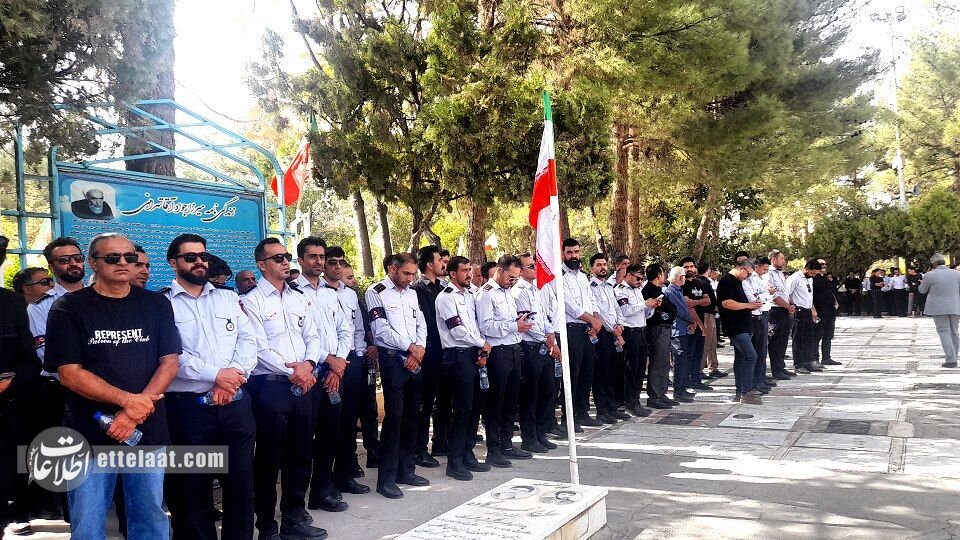 خداحافظی مردم با مشهد با یک قهرمان؛ آتش‌نشان شهید به خانه ابدی رفت +تصاویر