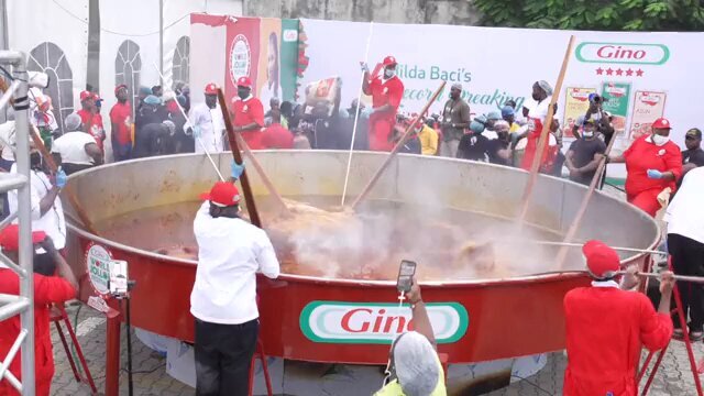 بزرگترین دمی گوجه آفریقایی طبخ شد! +ویدیو