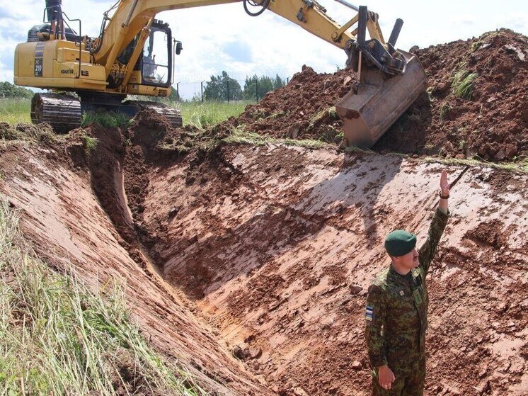 استونی از ترس حمله روسیه به حالت آماده‌باش درآمد/ دانمارک جنگنده فرستاد
