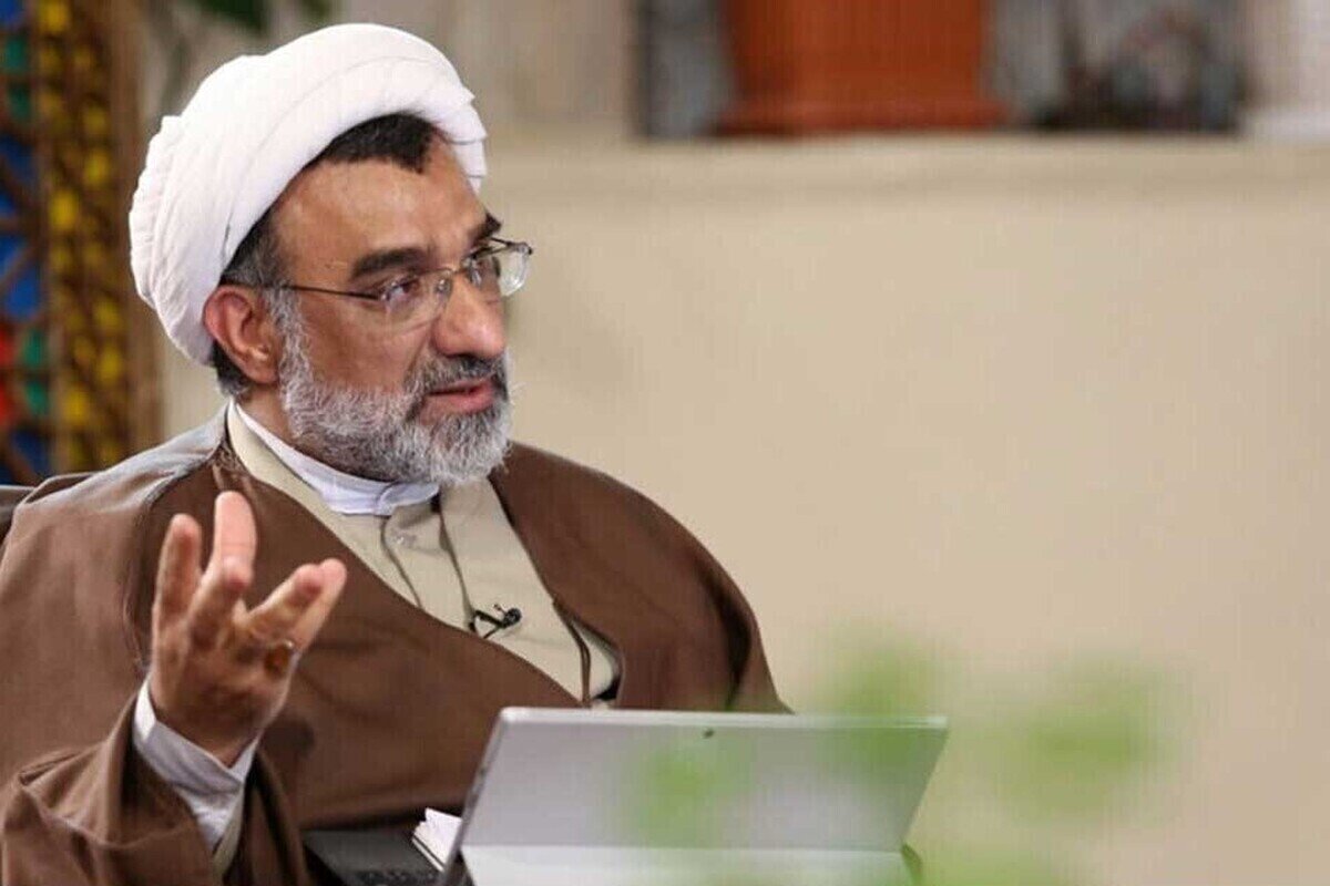 شورای عالی انقلاب فرهنگی: آوازخوانی زنان برای مردان ممنوع!