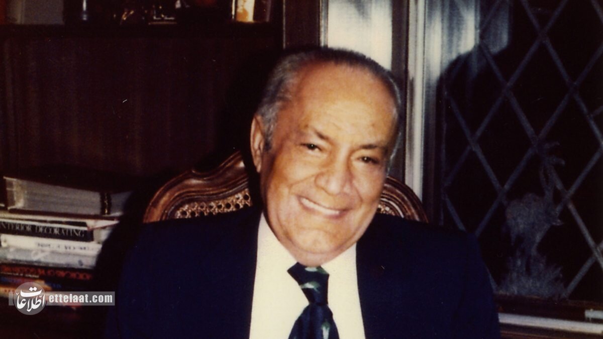 شاه به بهانه‌ مبارزه با گران‌فروشی دستور بازداشت سرمایه‌داران را صادر کرد!