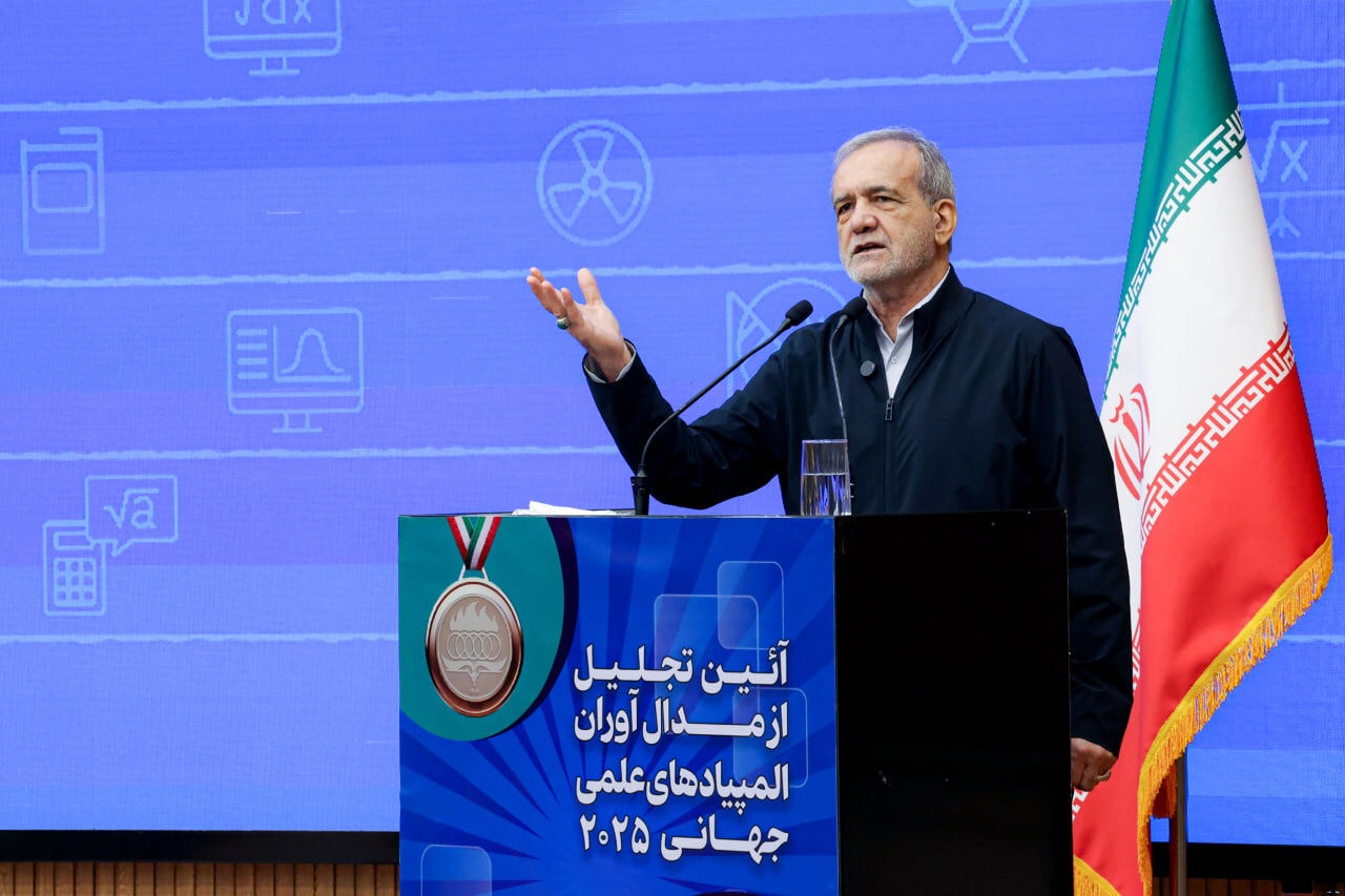 واکنش پزشکیان به مکانیسم ماشه: نمی‌توانید راه را بر ما ببندید