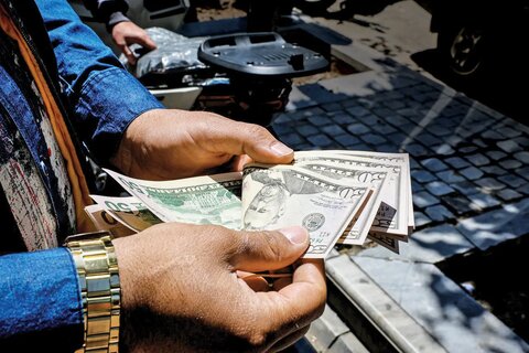 تعللی که در بازار ارز بسیار مشکوک است!