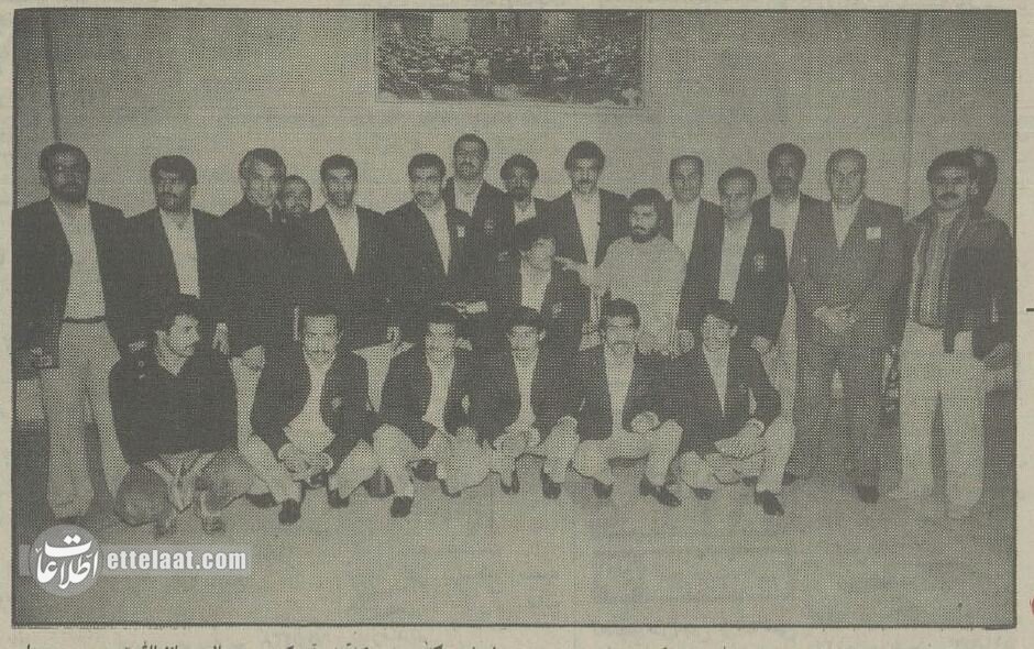 کشتی‌گیر ایرانی هنگام پخش سرود آمریکا از روی سکو پایین آمد +عکس