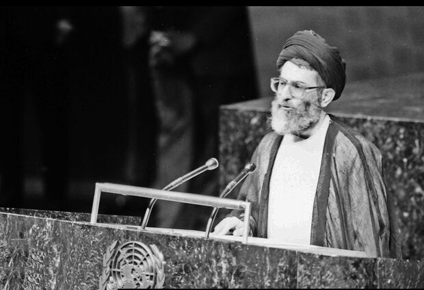 از گفتوگوی تمدنهای خاتمی تا آبروریزی احمدینژاد؛ سخنرانی روسای جمهور ایران در سازمان ملل +تصاویر