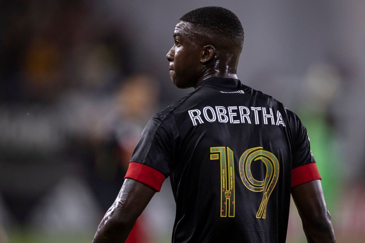 مهاجم پرسپولیس مخفیانه ایران را ترک کرد!