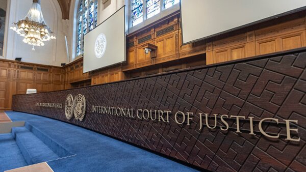 فرانسه پرونده شکایت از ایران را پس گرفت