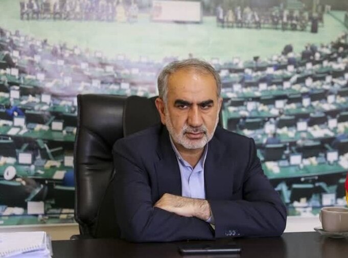 نباید وضعیت اقتصادی کشور را به مذاکرات گره بزنیم