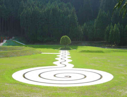 موزه در فضای باز؛ قدم‌زنی در جنگل با طعم هنر +ویدیو