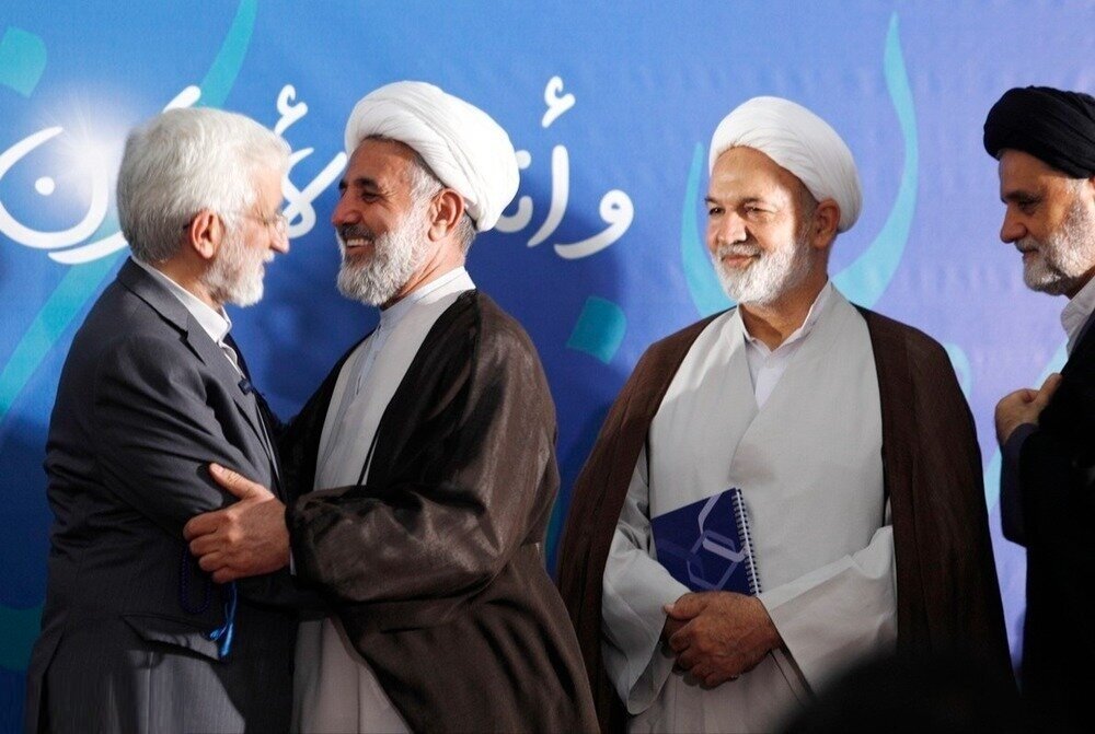 راهی نداریم جز اینکه دست تندروها را از نظام مدیریتی کوتاه کنیم