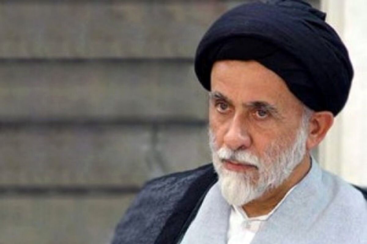 راهی نداریم جز اینکه دست تندروها را از نظام مدیریتی کوتاه کنیم