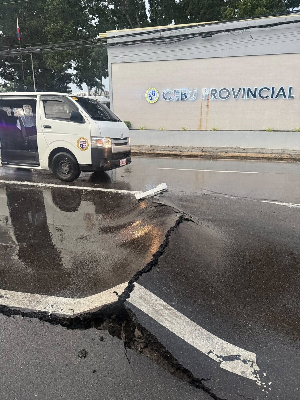 زلزله ۶.۹ ریشتری در فیلیپین ۶۹ کشته بر جای گذاشت+ ویدیو