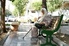 معیشت بازنشستگان زیر بار گرانی
