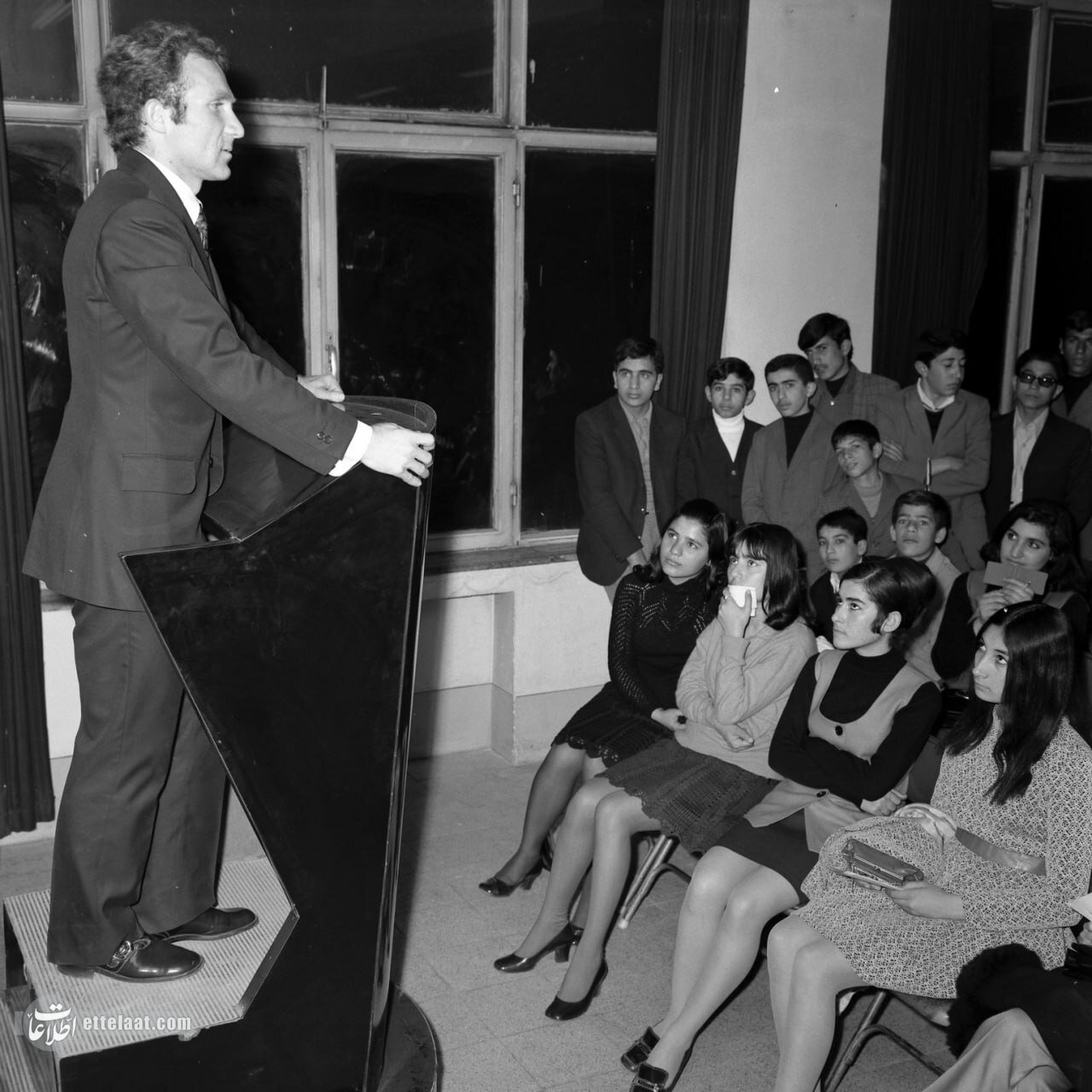 عکس‌های دیده‌نشده از «حسین کلانی» ستاره پرسپولیس که عراقچی او را ستایش کرد